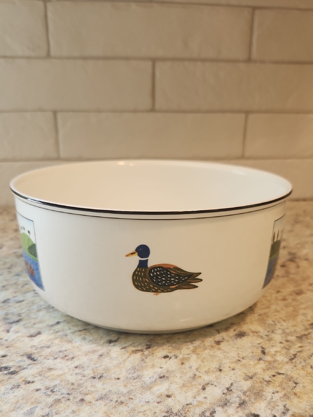 Villeroy And Boch Design Naif Serving Bowl - Picture 4 of 9